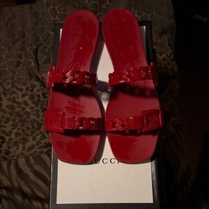 Women Gucci sandals